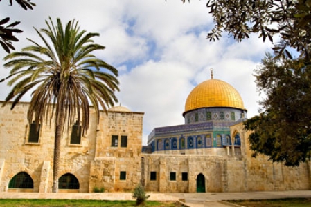 Golden Dome mosque image